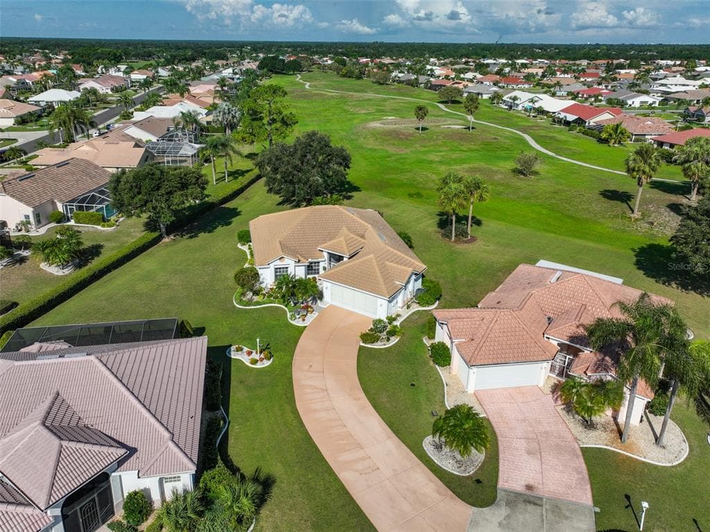 1943 S PEBBLE BEACH BOULEVARD SUN CITY CENTER, FL 33573