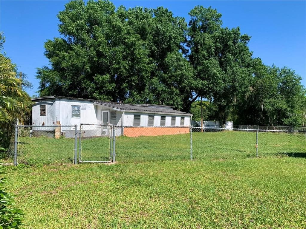 21828 PINEYWOOD LOOP LAND O LAKES, FL 34639