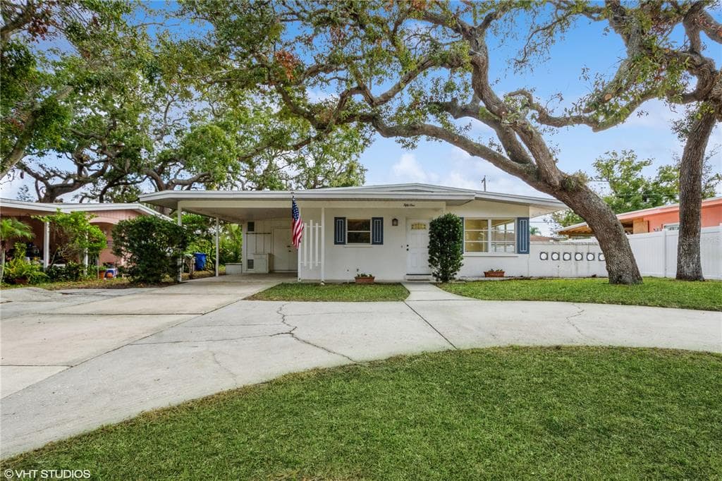 51 LEXINGTON DRIVE