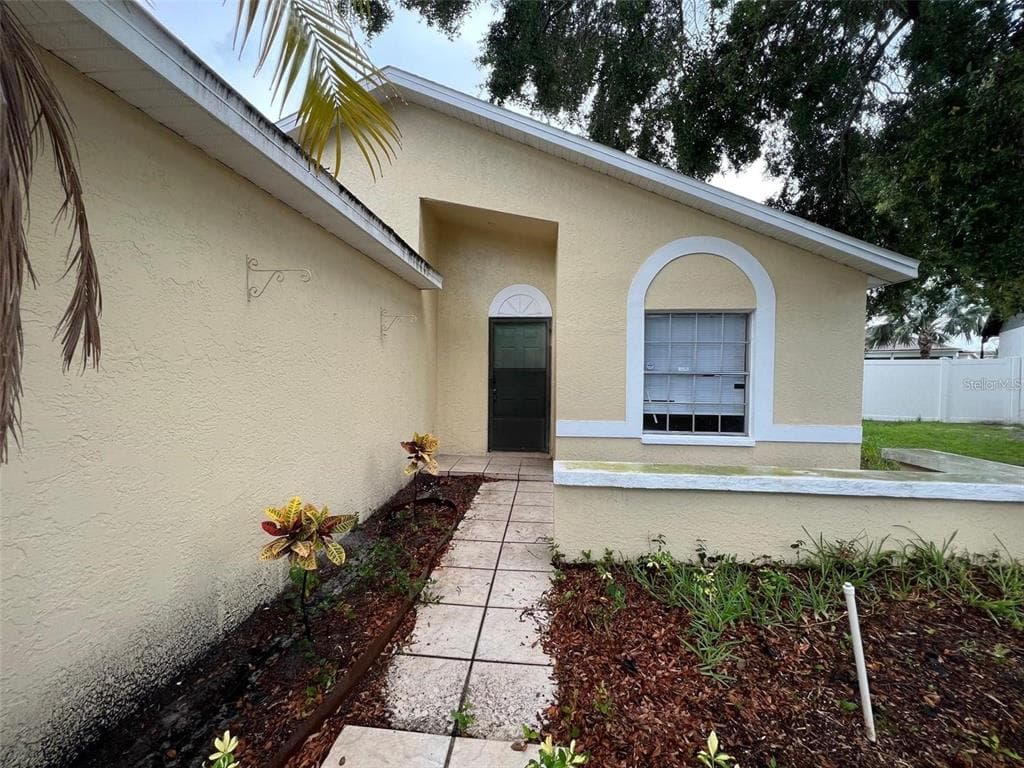 13624 LARAWAY DRIVE RIVERVIEW, FL 33579