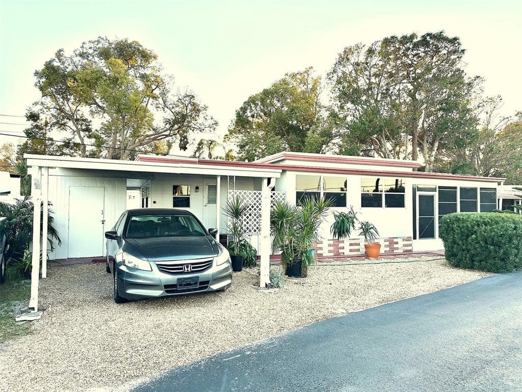 12674 SEMINOLE BOULEVARD UNIT S26 LARGO, FL 33778