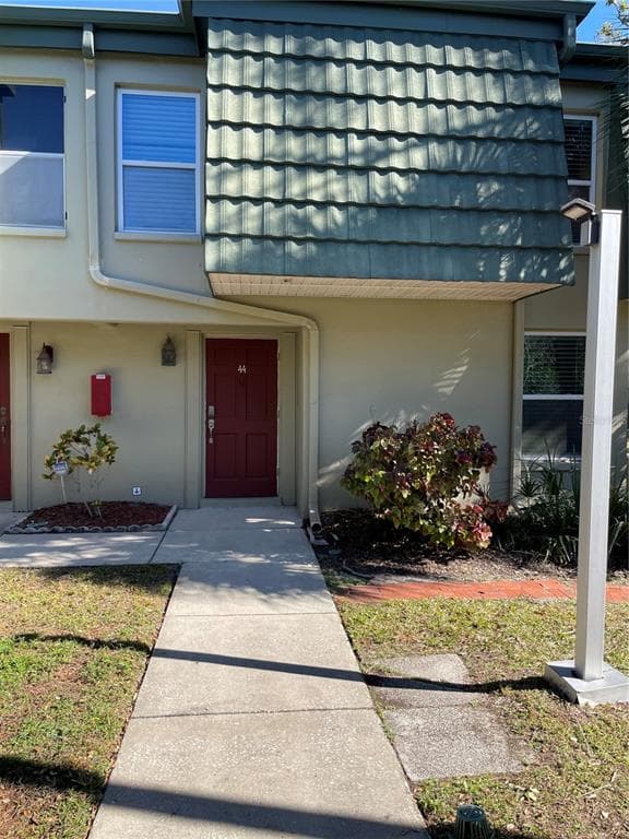 1799 N HIGHLAND AVENUE UNIT 44 CLEARWATER, FL 33755
