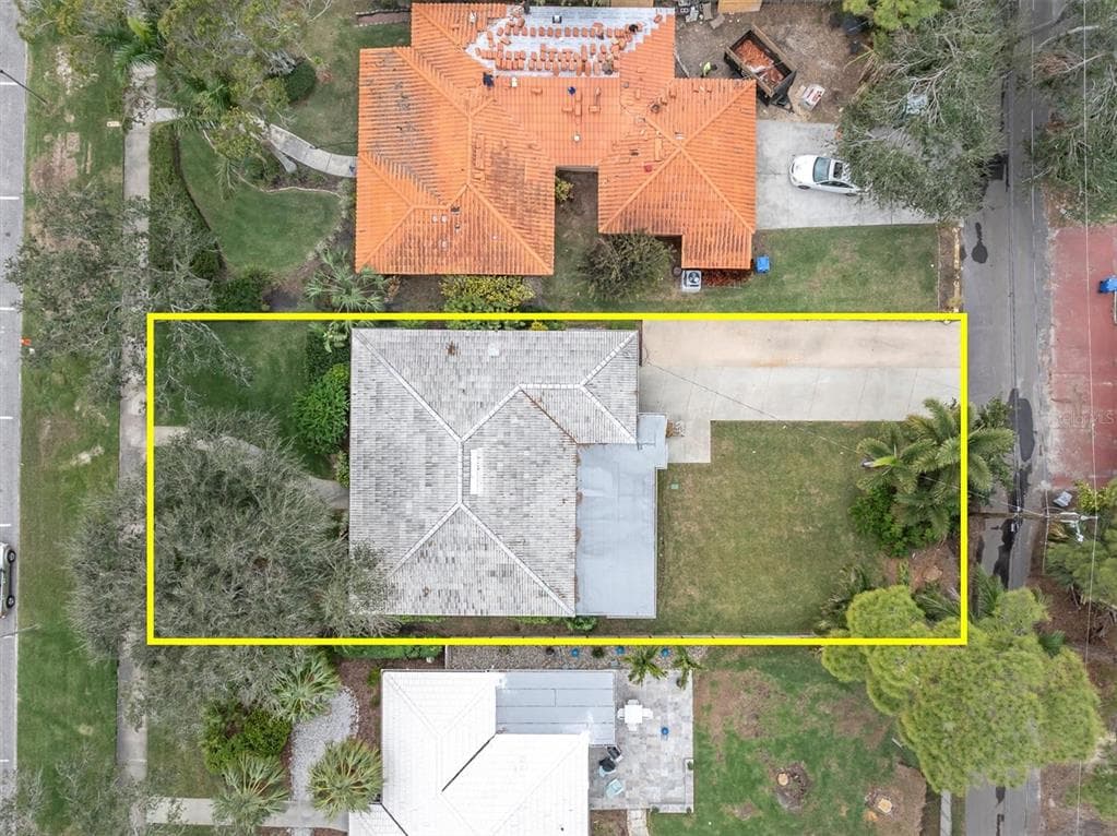 266 SNELL ISLE BOULEVARD NE ST PETERSBURG, FL 33704