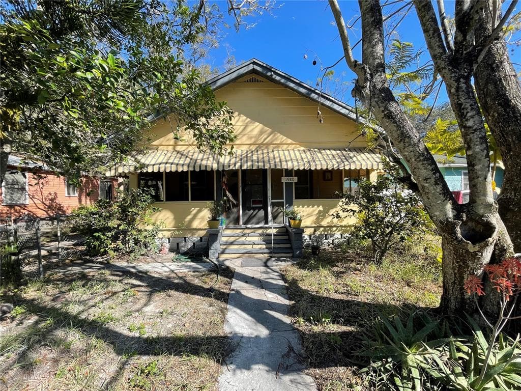 1920 28TH STREET S ST PETERSBURG, FL 33712