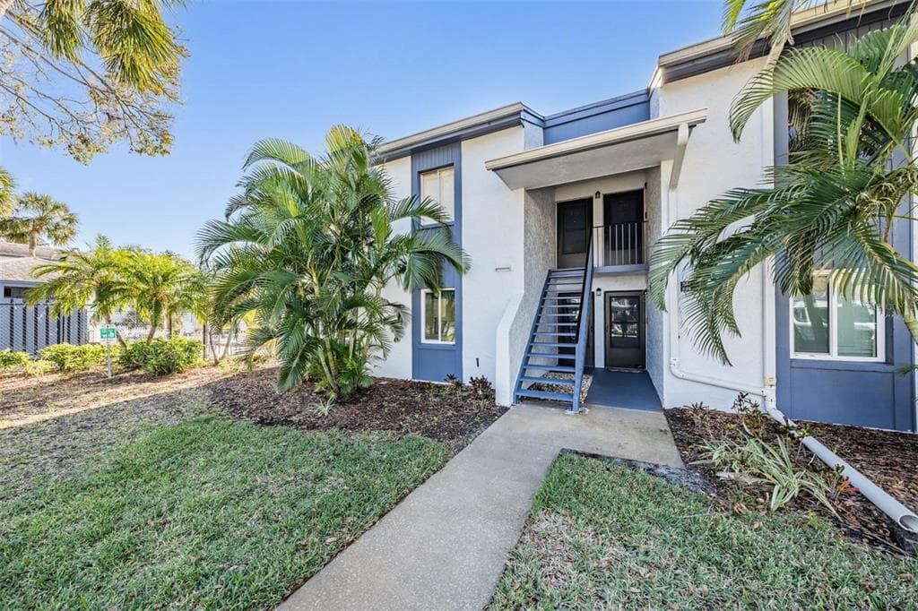 229 CYPRESS LANE UNIT 229 OLDSMAR, FL 34677