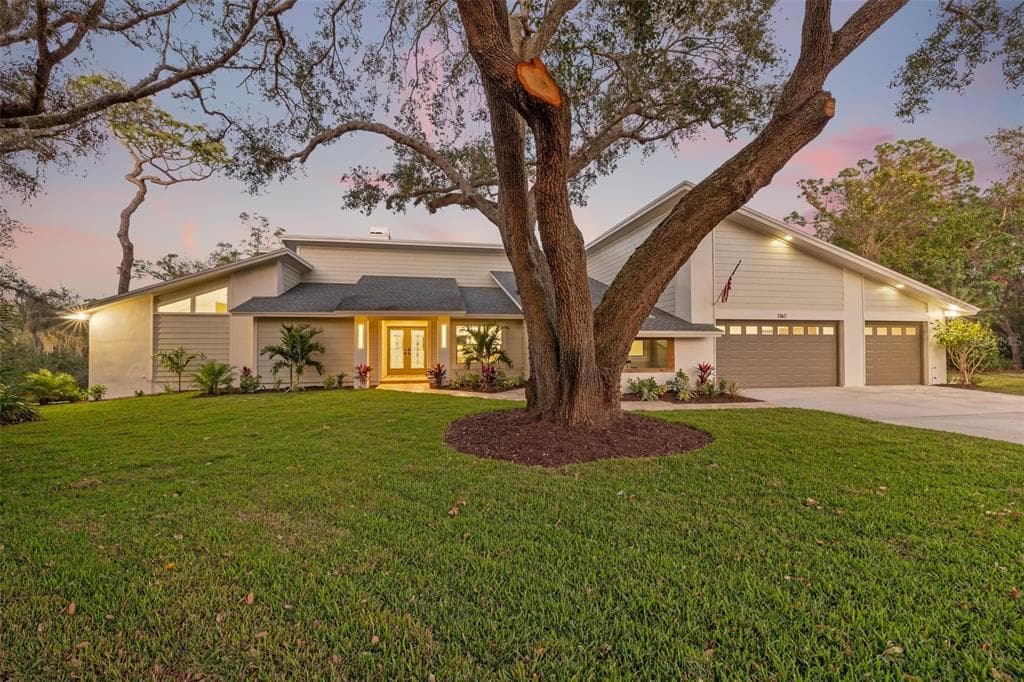 1360 SAGO COURT DUNEDIN, FL 34698