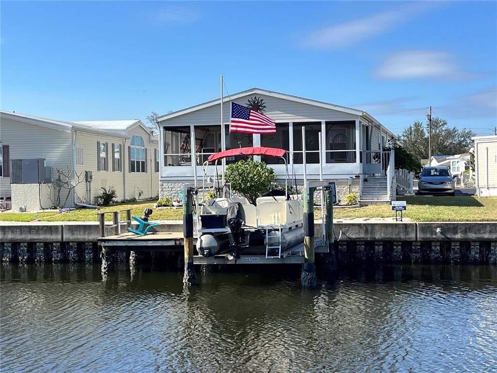 142 AMERICANA COURT NE UNIT 217