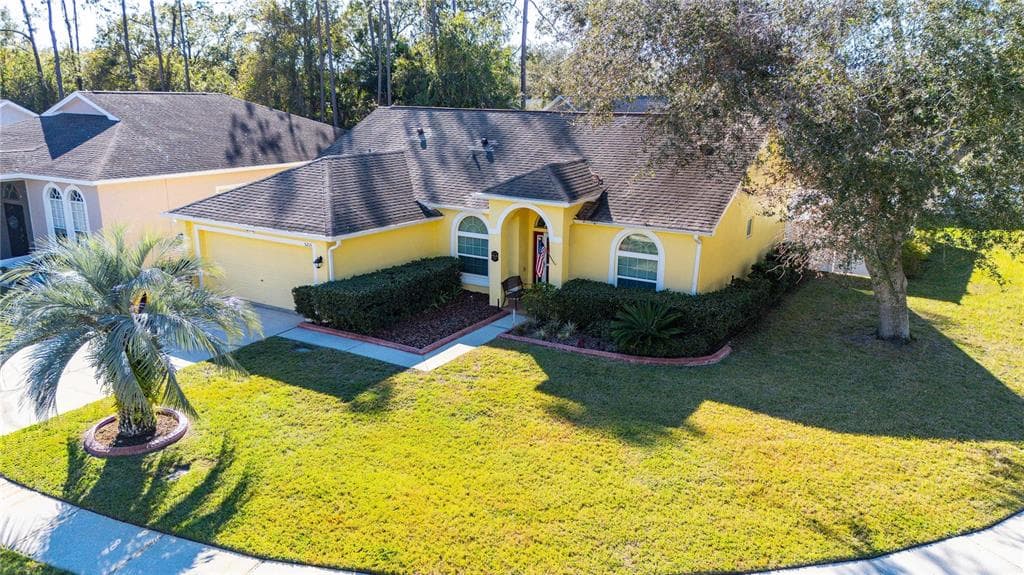 5215 NEW BRITTANY LANE ZEPHYRHILLS, FL 33541