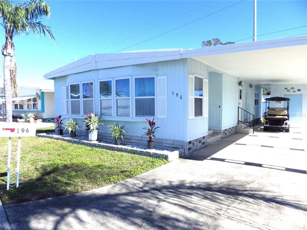 1915 SEMINOLE BOULEVARD UNIT 196 LARGO, FL 33778