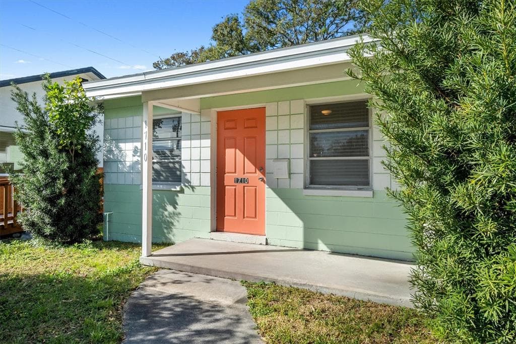 1712 28TH STREET N UNIT 1710 ST PETERSBURG, FL 33713