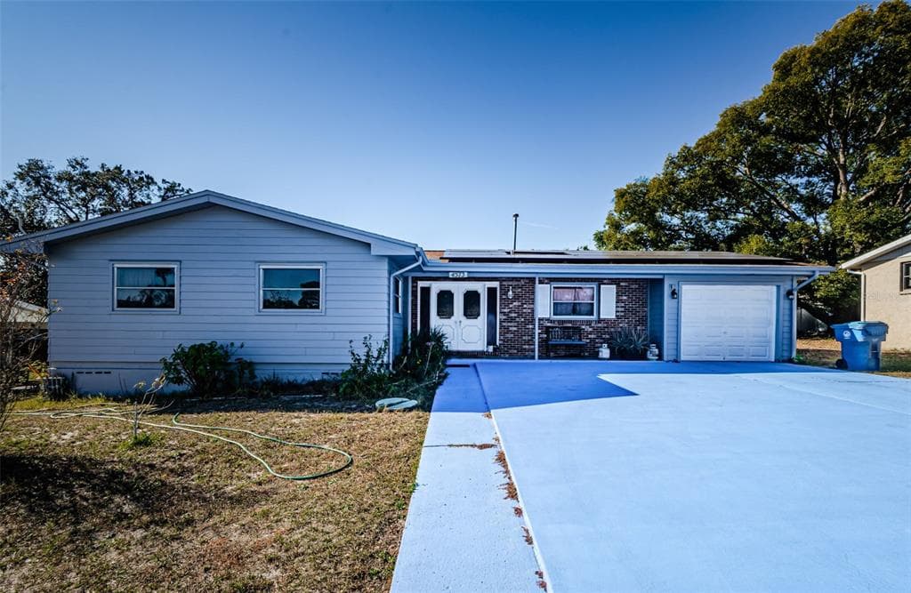 4573 DELTONA BOULEVARD SPRING HILL, FL 34606
