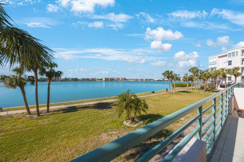 8020 SAILBOAT KEY BOULEVARD S UNIT 105 ST PETE BEACH, FL 33707