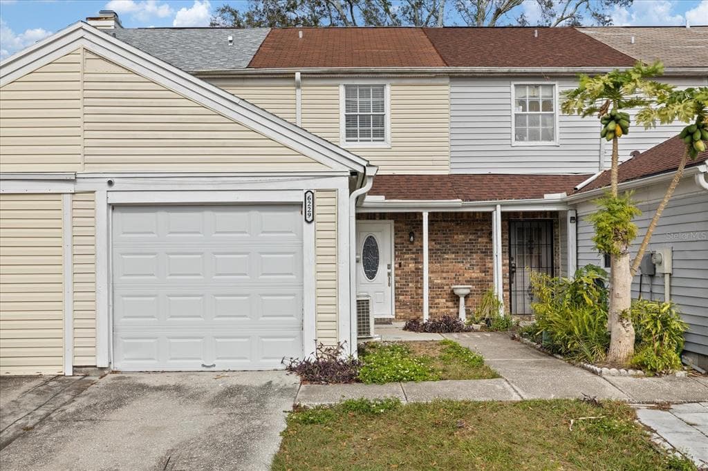 6229 OAK CLUSTER CIRCLE TAMPA, FL 33634