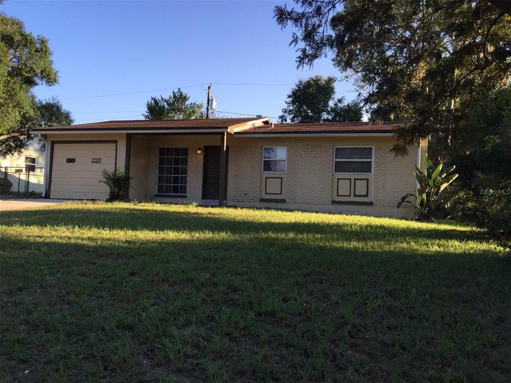 7007 LYNWOOD DRIVE