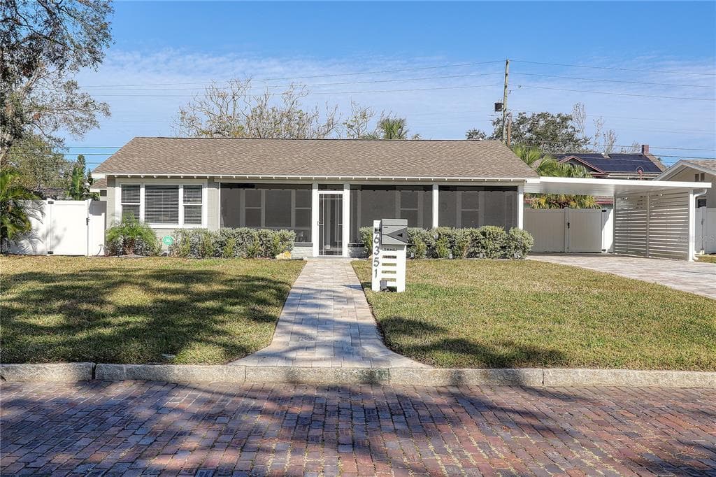 6351 DARTMOUTH AVENUE N ST PETERSBURG, FL 33710