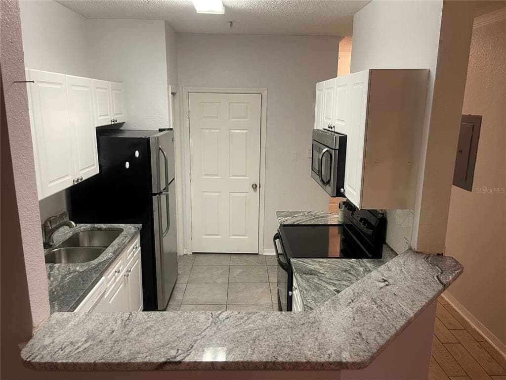 18001 RICHMOND PLACE DRIVE UNIT 125
