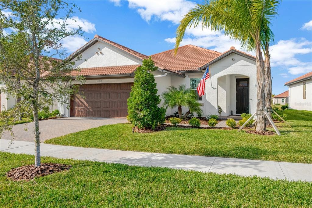 17217 SPARROW CASE STREET WIMAUMA, FL 33598