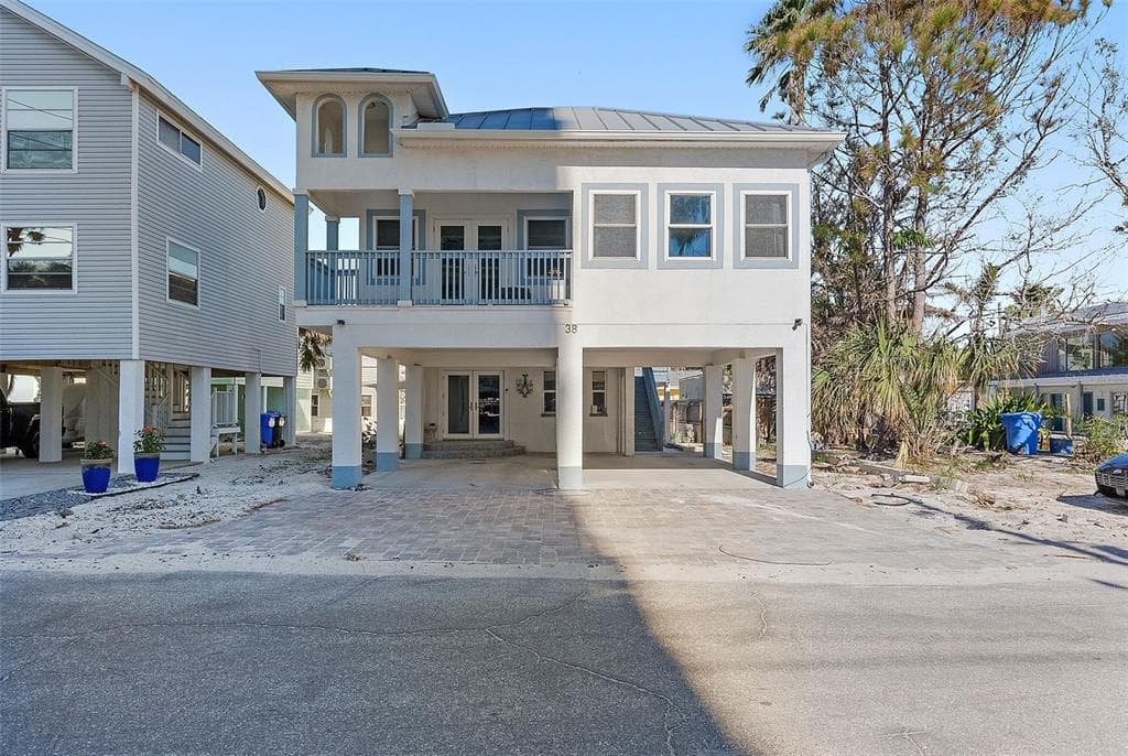 38 77TH AVENUE TREASURE ISLAND, FL 33706
