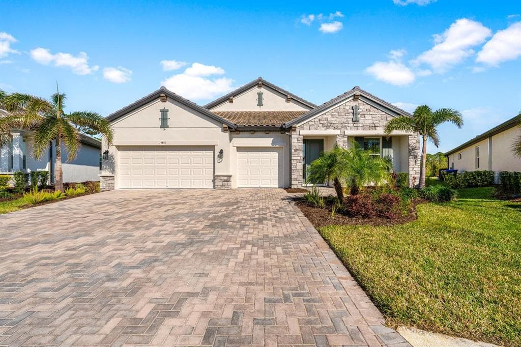 19891 BRIDGETOWN LOOP VENICE, FL 34293