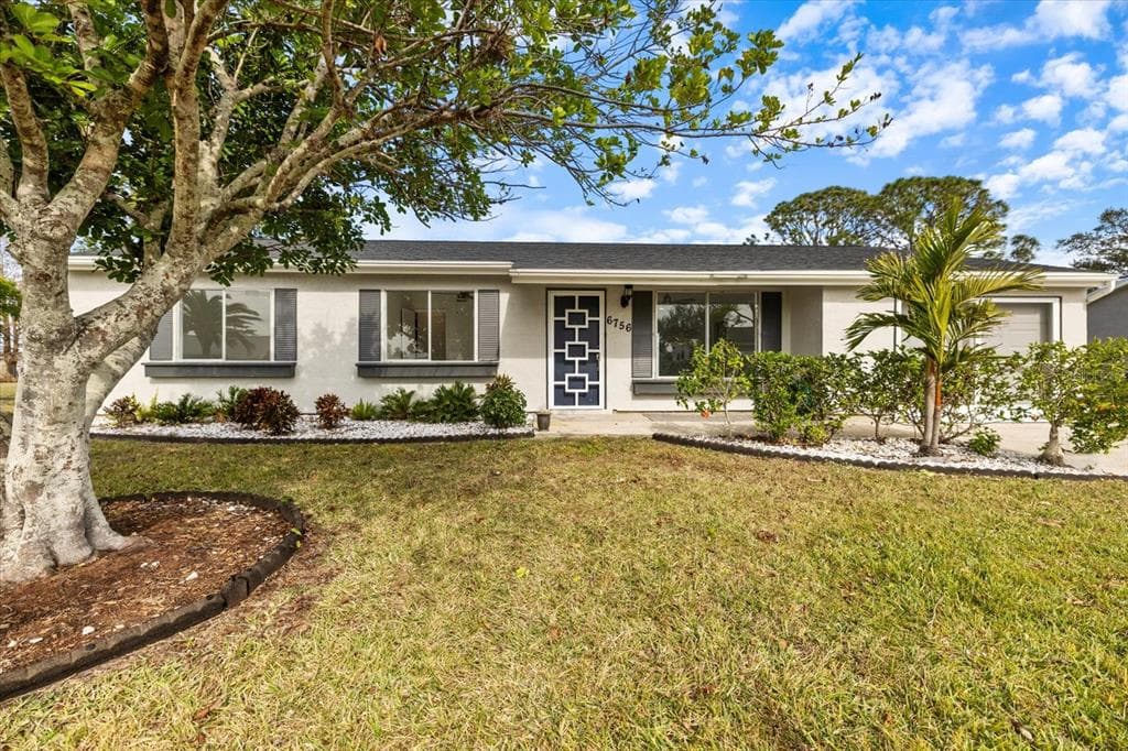 6756 ELECTRA AVENUE NORTH PORT, FL 34287