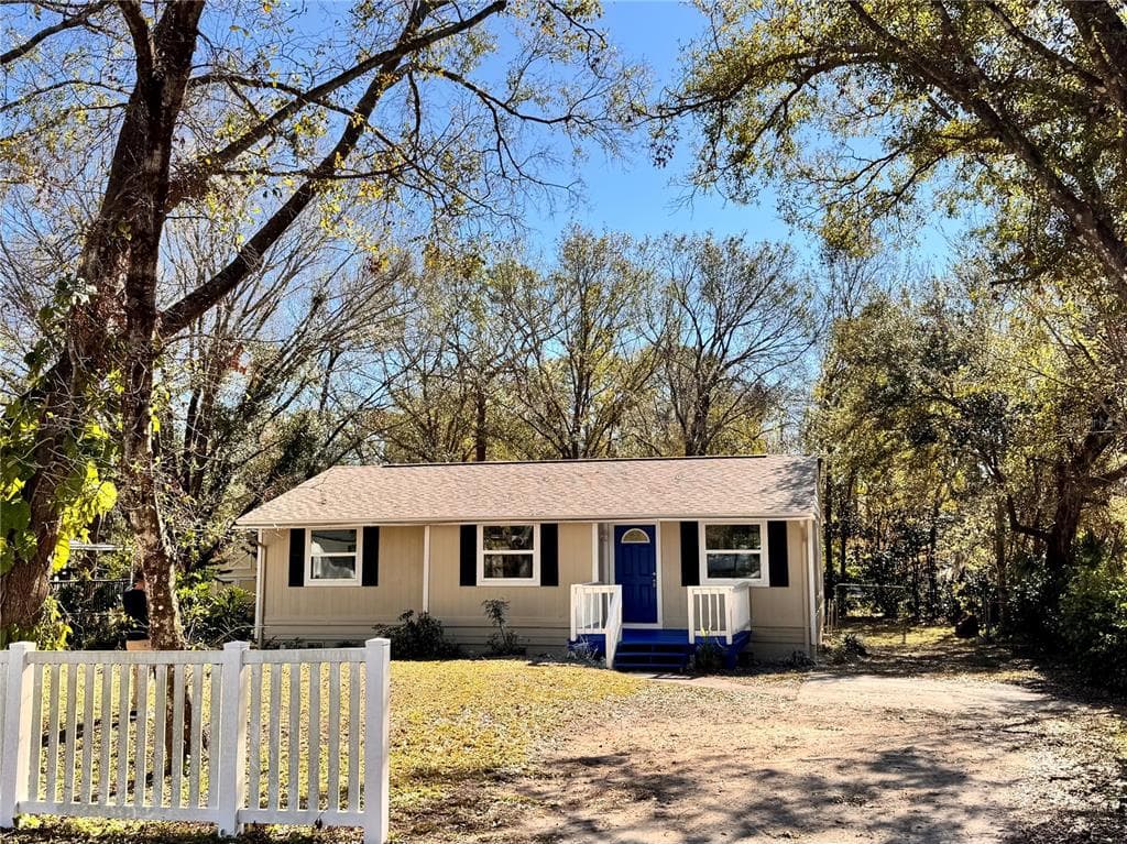 7406 ARDENWOOD STREET TAMPA, FL 33625