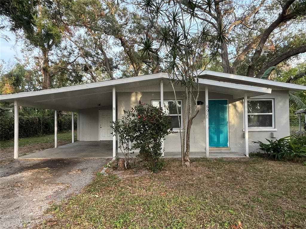 5011 9TH STREET COURT E BRADENTON, FL 34203