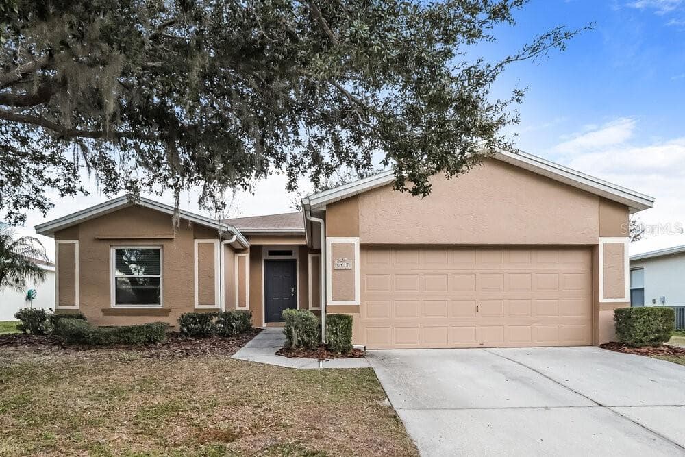 6417 MYRTLEWOOD DRIVE LAKELAND, FL 33810