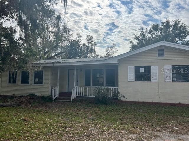 2301 MOODY AVENUE PLANT CITY, FL 33563