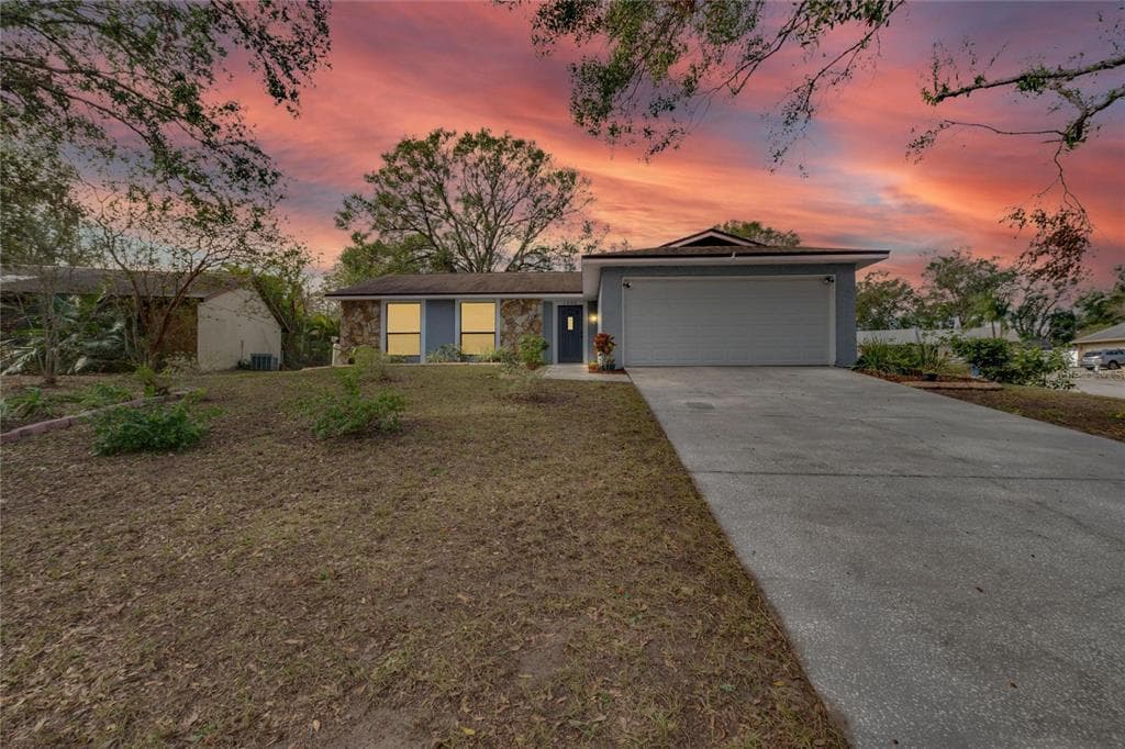 1404 RUSTLING OAKS DRIVE BRANDON, FL 33510