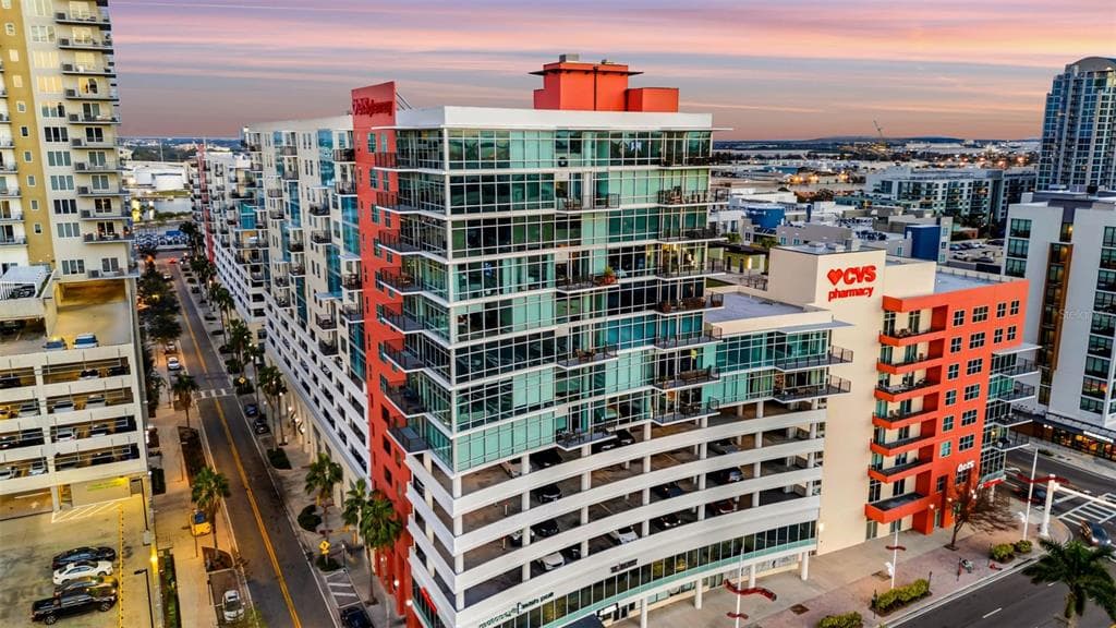 1120 E KENNEDY BOULEVARD UNIT 714 TAMPA, FL 33602