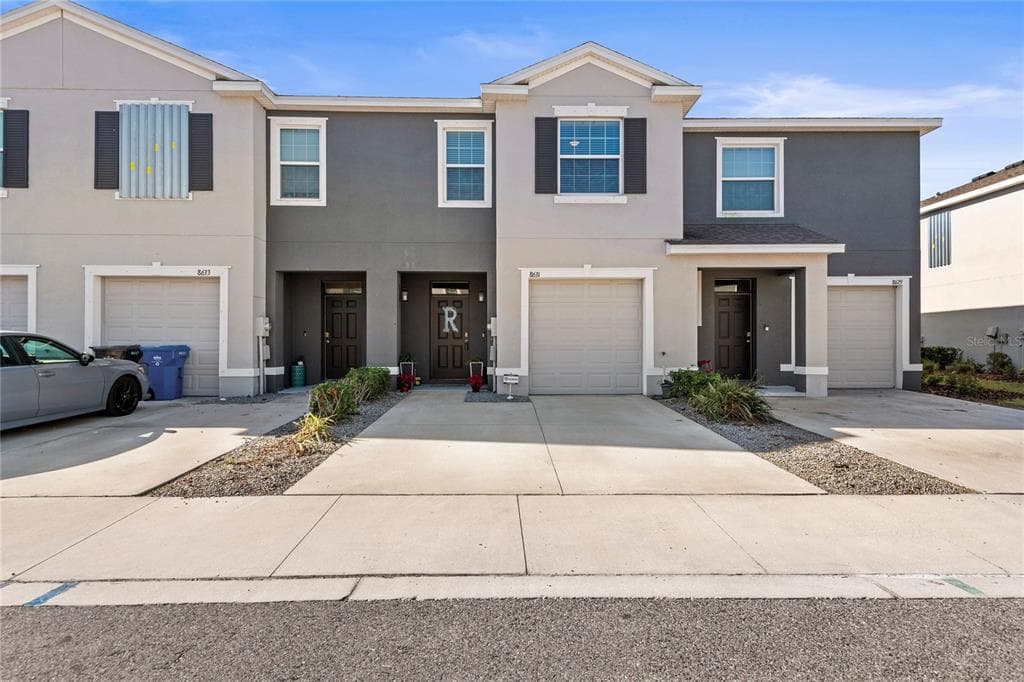 8631 FALLING BLUE PLACE RIVERVIEW, FL 33578