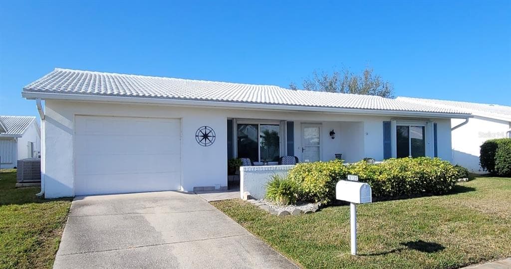 9130 35TH STREET N UNIT 6 PINELLAS PARK, FL 33782