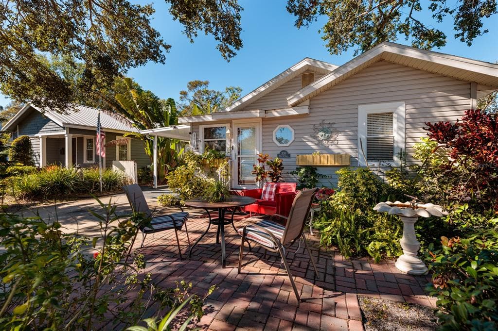 3130 13TH STREET N ST PETERSBURG, FL 33704