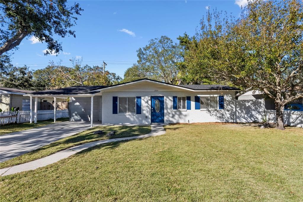 6909 DIMARCO ROAD TAMPA, FL 33634