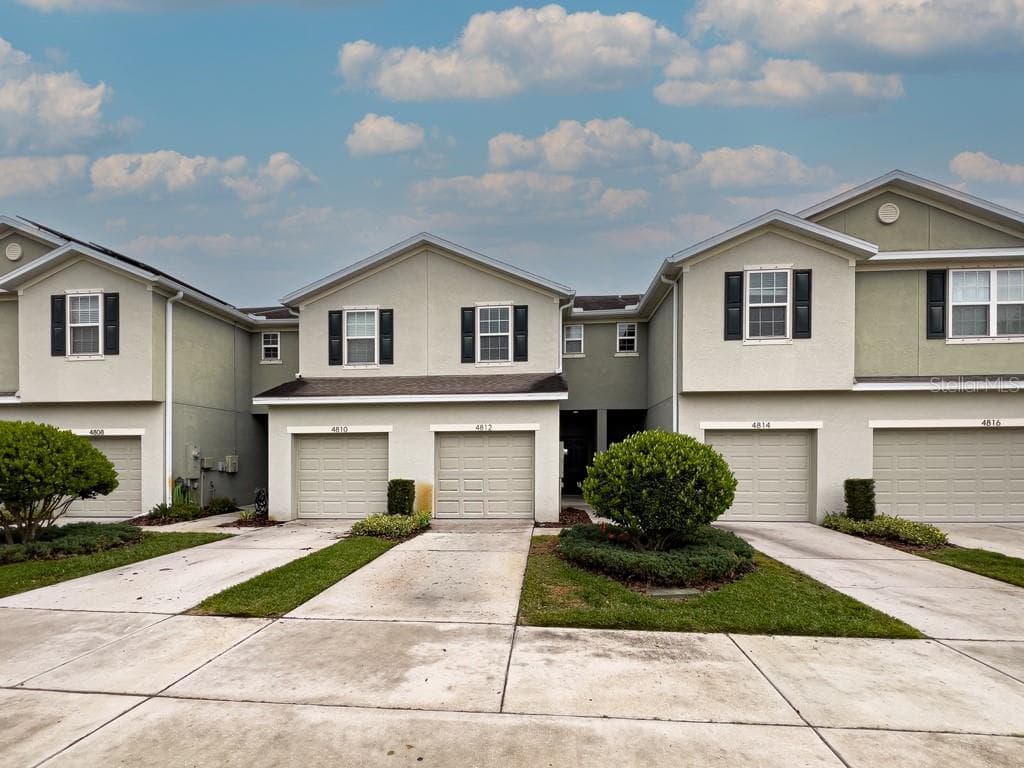 4812 WHITE SANDERLING COURT TAMPA, FL 33619