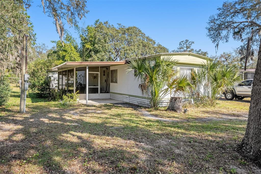 9405 CHEROKEE DRIVE NEW PORT RICHEY, FL 34654