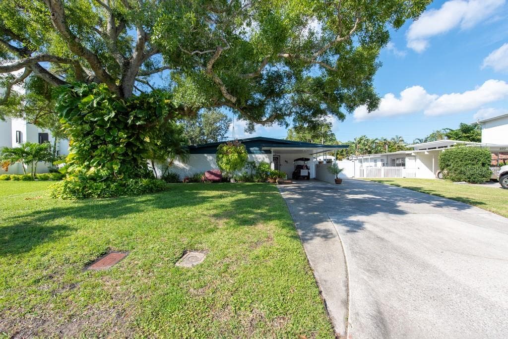 604 DANUBE AVENUE TAMPA, FL 33606