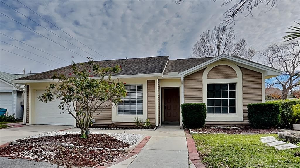 838 FRANKLIN CIRCLE PALM HARBOR, FL 34683