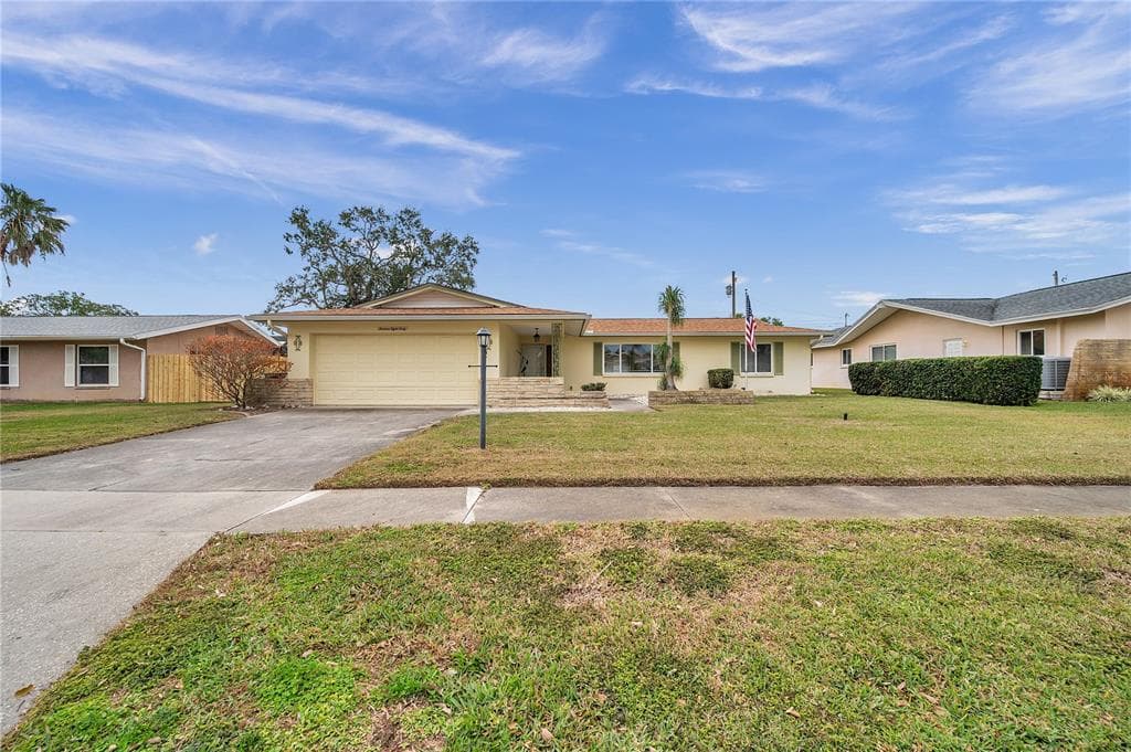 13860 BREWSTER DRIVE LARGO, FL 33774