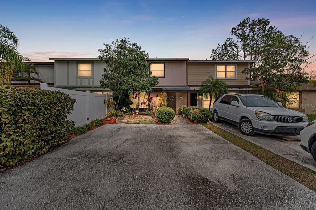 14105 VILLAGE VIEW DRIVE TAMPA, FL 33624