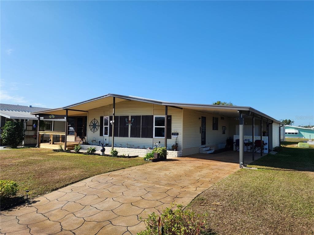 5703 PAWNEE STREET ZEPHYRHILLS, FL 33542