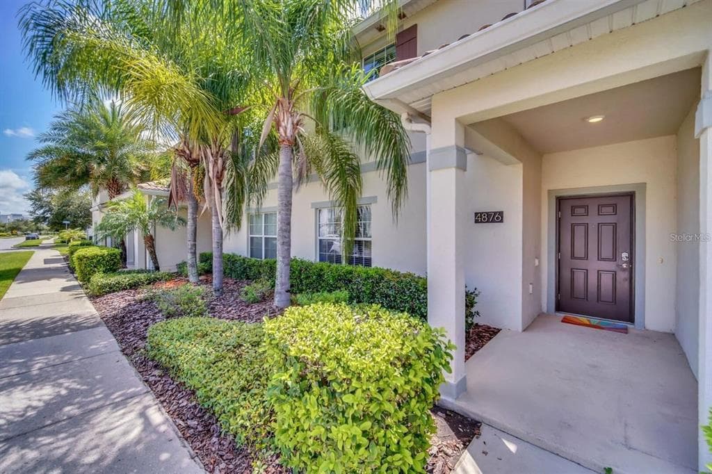 4876 CLOCK TOWER DRIVE KISSIMMEE, FL 34746