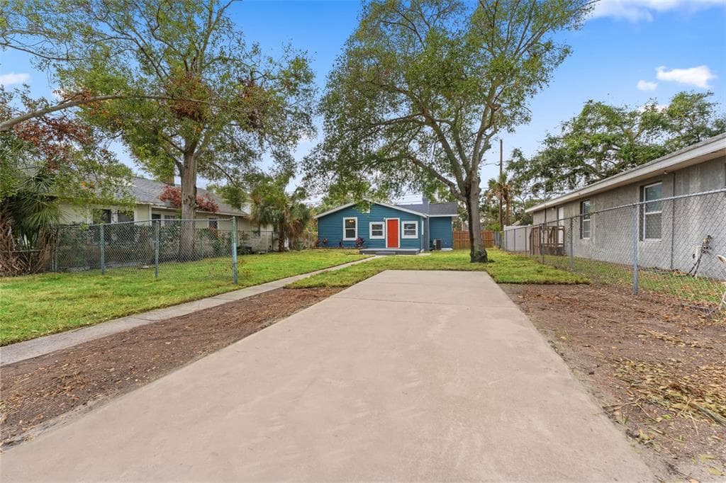 1927 13TH STREET S ST PETERSBURG, FL 33705