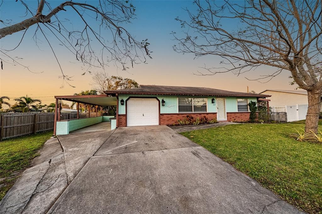 432 W 44TH PALMETTO, FL 34221
