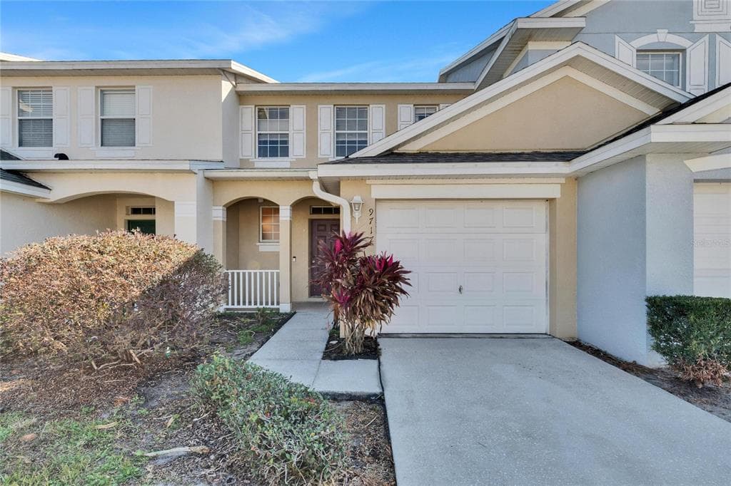 9717 CARLSDALE DRIVE RIVERVIEW, FL 33578