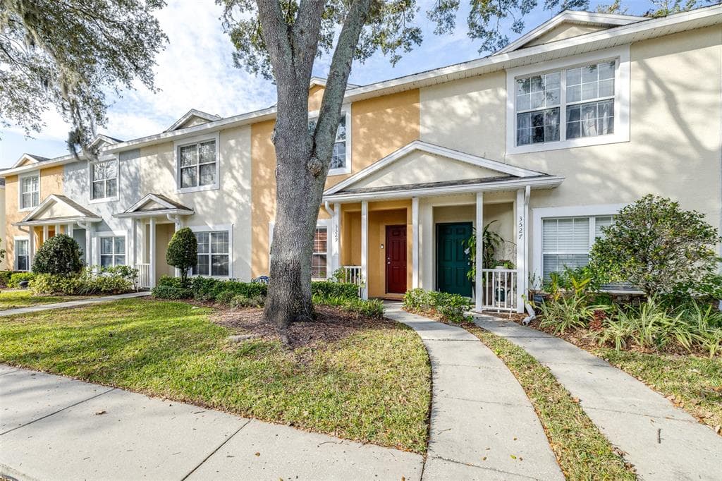 3529 HIGH HAMPTON CIRCLE TAMPA, FL 33610