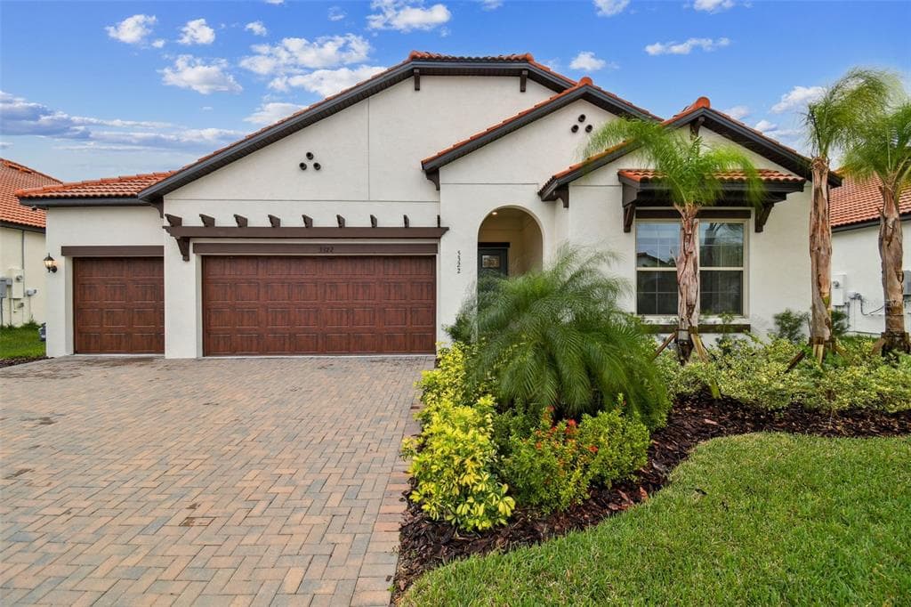 5322 WINDY GROVE DRIVE WIMAUMA, FL 33598