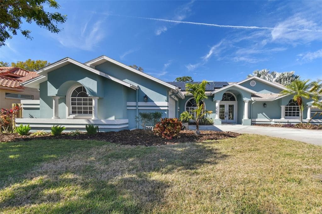 2668 JARVIS CIRCLE PALM HARBOR, FL 34683