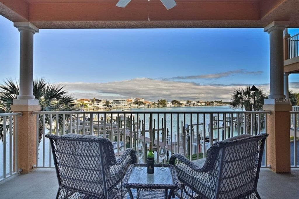 530 S GULFVIEW BOULEVARD UNIT 205