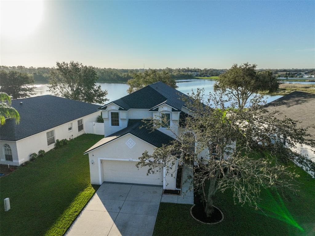 8111 TAR HOLLOW DRIVE GIBSONTON, FL 33534